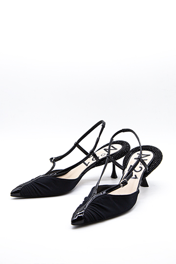 N 21, Slingback
